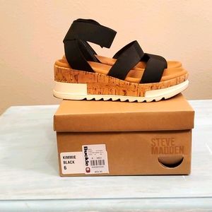 SOLD Steve Madden Platform sandles
